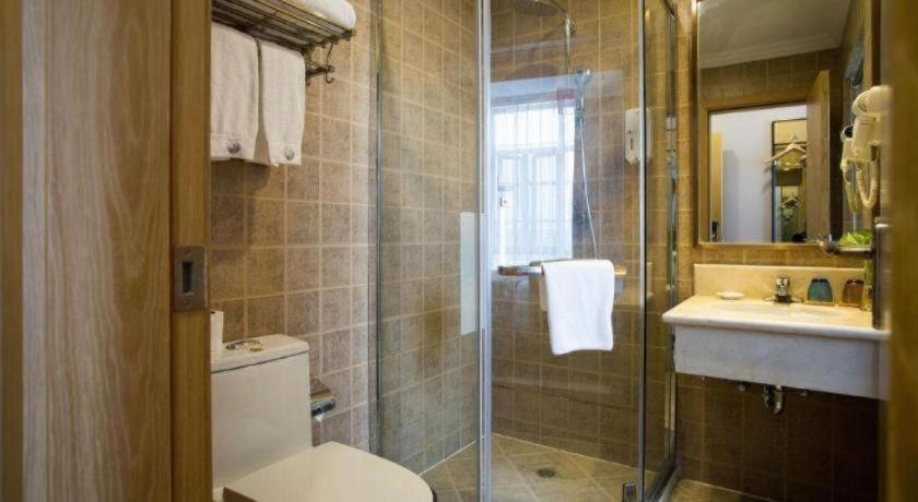 Hotel Gya Songjiang Wanda Plaza