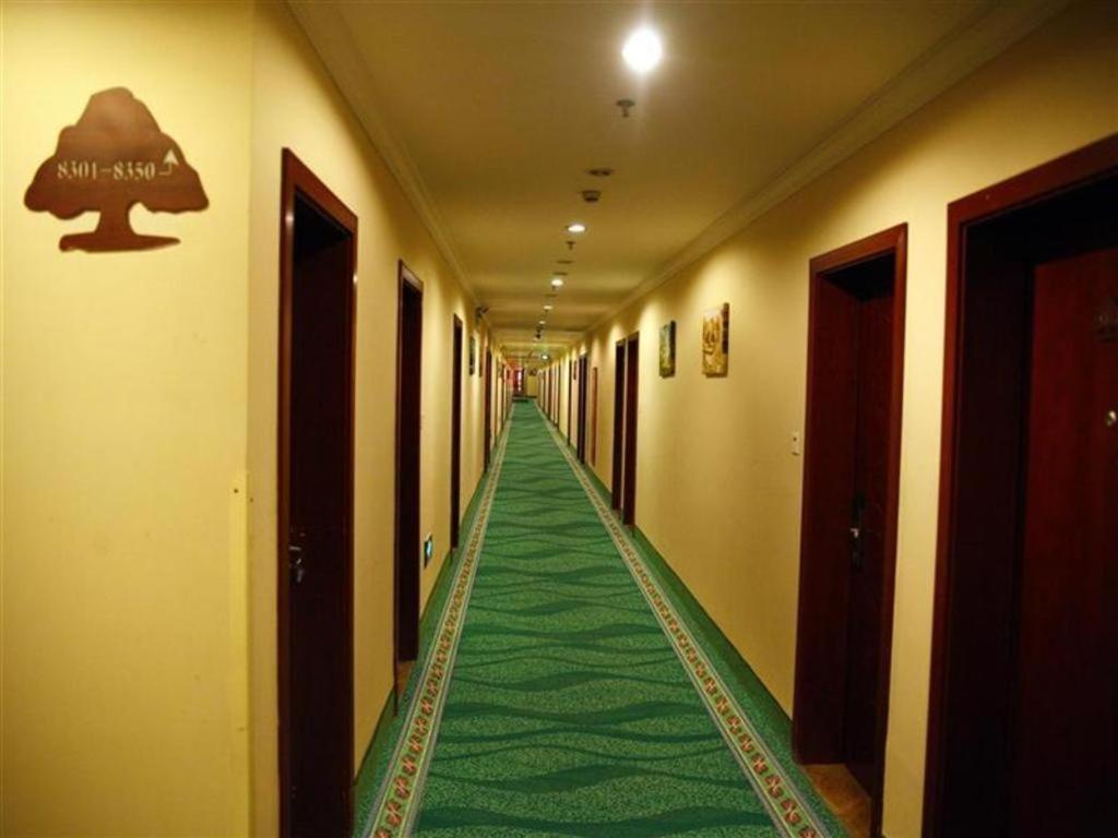 Hotel Gya Songjiang Wanda Plaza 2*