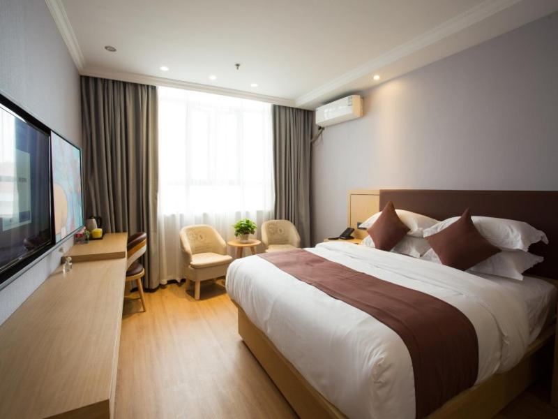 Khách sạn Gya Songjiang Wanda Plaza 2*