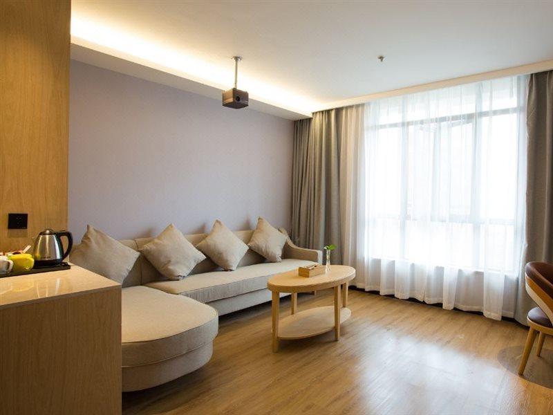 Khách sạn Gya Songjiang Wanda Plaza